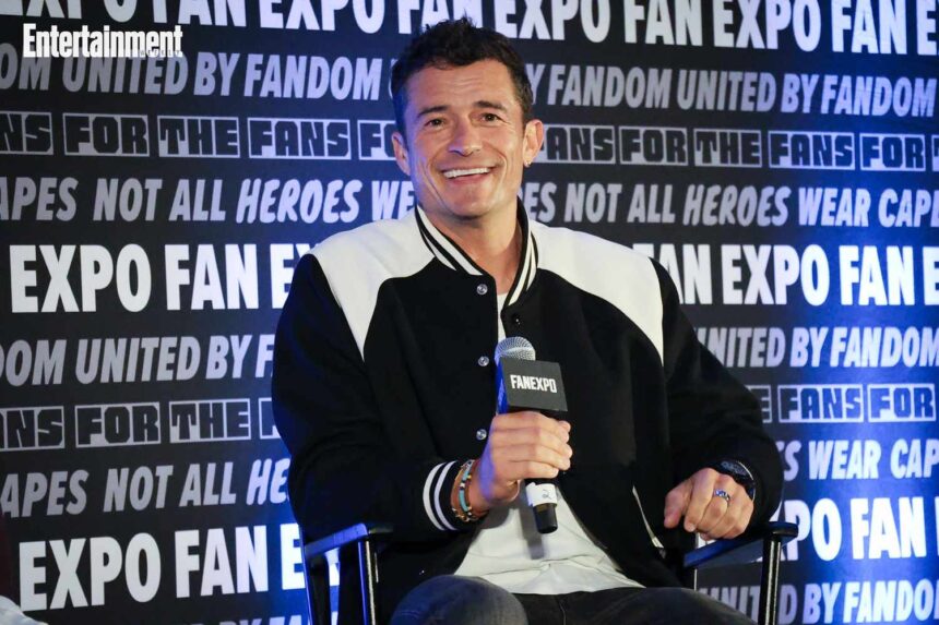 Orlando Bloom speaking at Fan Expo Chicago